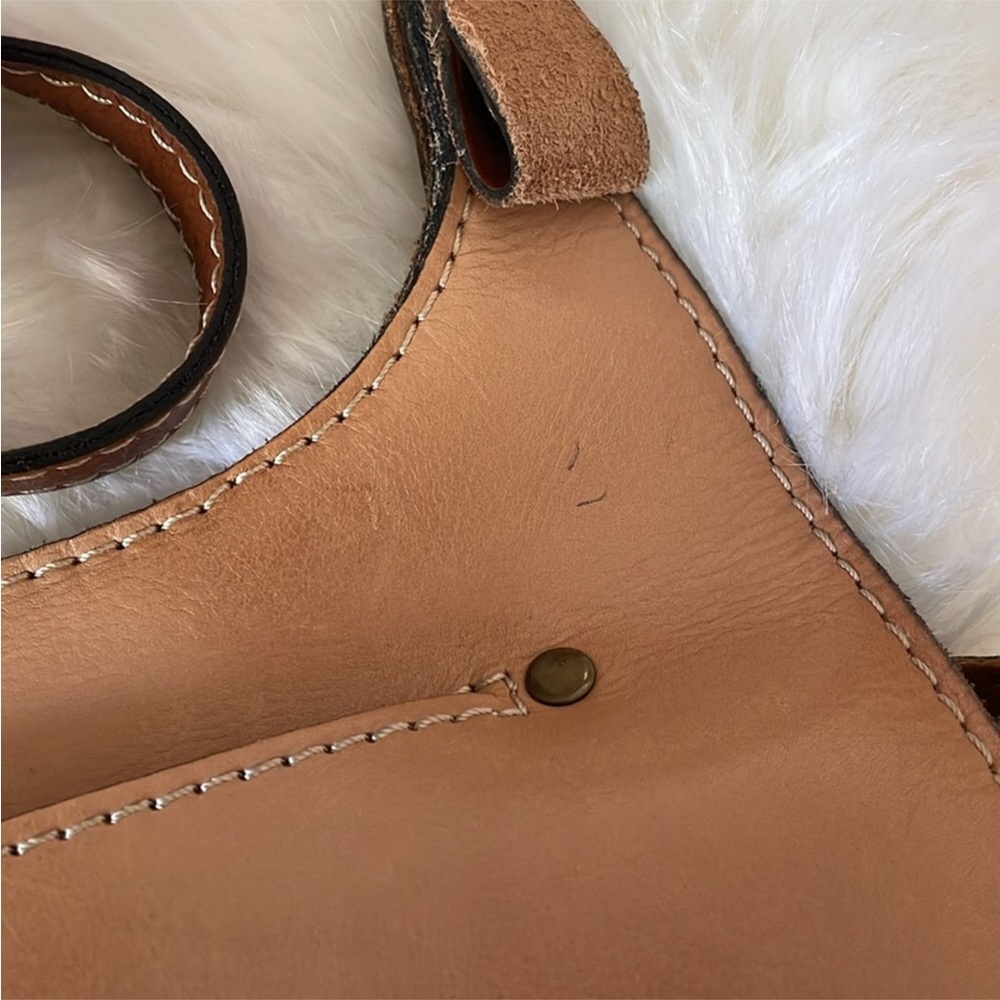Patricia Nash Heritage “London” Crossbody Bag - Picture 4 of 14